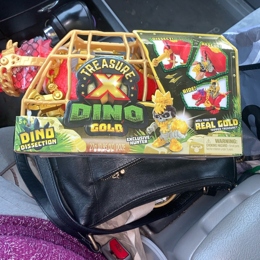 Toy - Picture 2 of 11